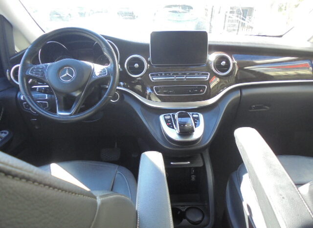 Mercedes-Benz V250 CDI Avangard completo