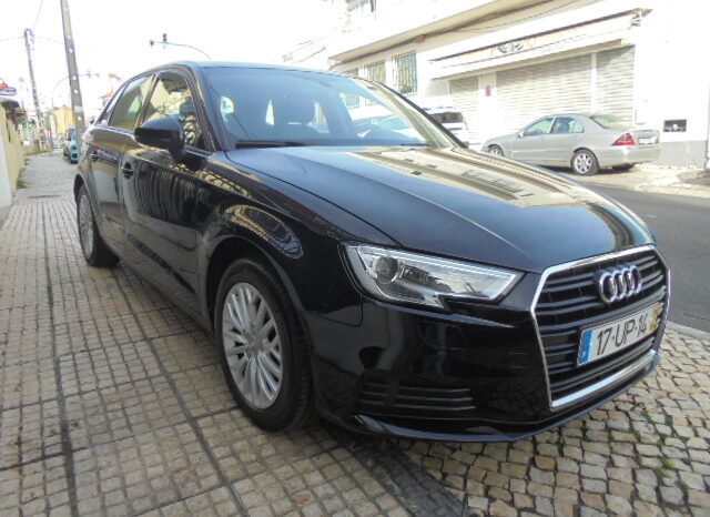Audi A3 1.6 TDI Sport completo