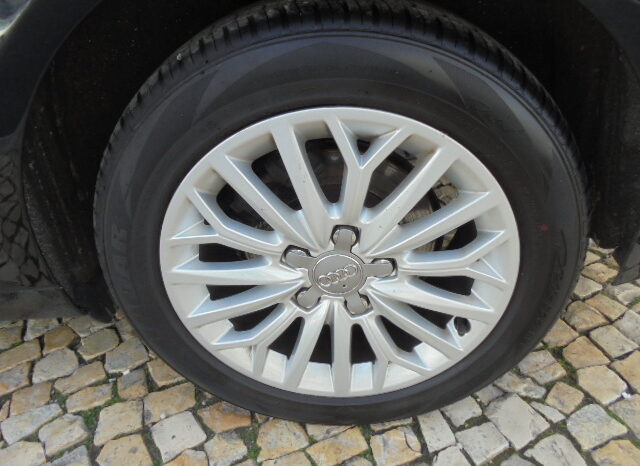 Audi A3 1.6 TDI Sport completo