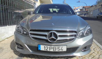 Mercedes-Benz E300 Hybrid completo