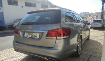 Mercedes-Benz E300 Hybrid completo