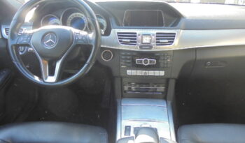 Mercedes-Benz E300 Hybrid completo