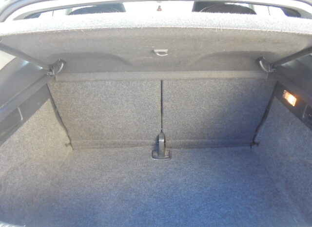 Volkswagen Scirocco 2.0 TDI Caixa Automática completo