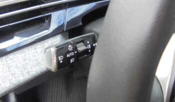 Peugeot 5008 1.2 Hybrido Allure completo