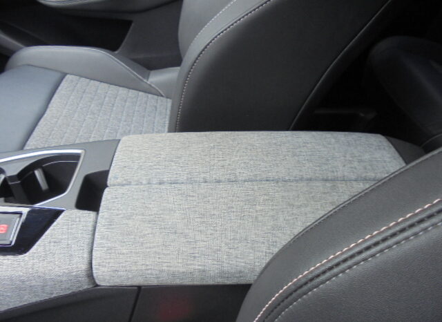 Peugeot 5008 1.2 Hybrido Allure completo
