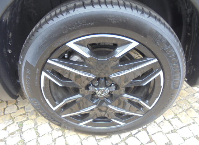 Peugeot 5008 1.2 Hybrido Allure completo