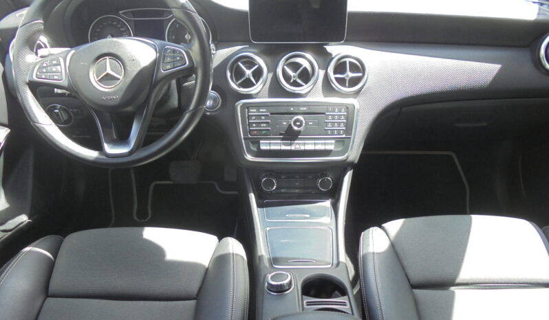 Mercedes-Benz A180 CDI AMG completo
