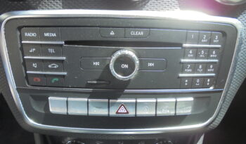 Mercedes-Benz A180 CDI AMG completo