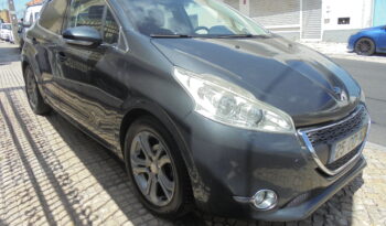 Peugeot 208 1.2 Alure completo