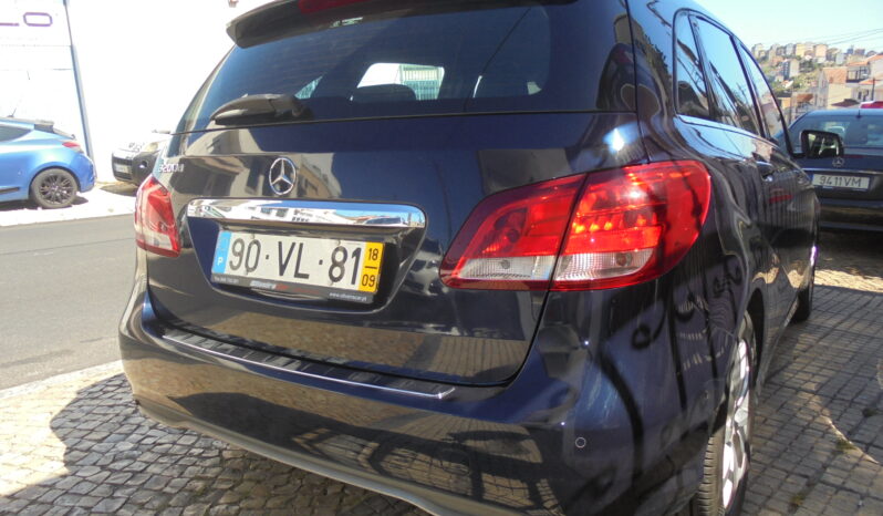 Mercedes-Benz B200 CDI completo
