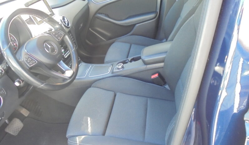 Mercedes-Benz B200 CDI completo