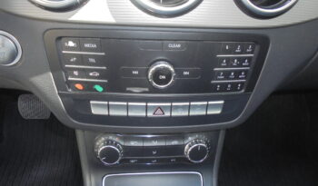 Mercedes-Benz B200 CDI completo